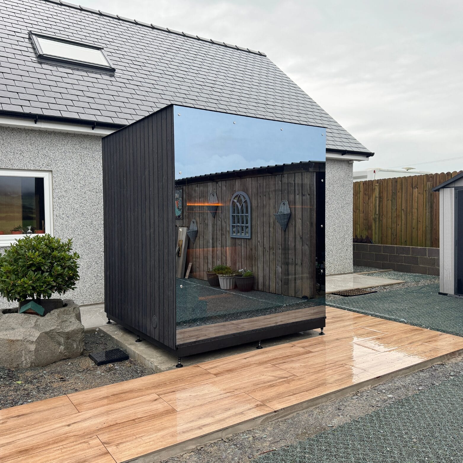 Signature 200 luxury outdoor sauna by EIRA Therapy